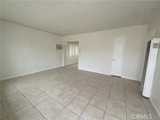 Photo - 8644 Watson St