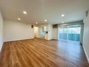Photo - 2255 Montrose Ave Apartment