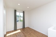 Photo - 3 Bed, 2 Bath Townhome in Carlsbad