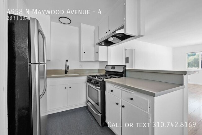 Photo - 4958 N Maywood Ave Unit 4
