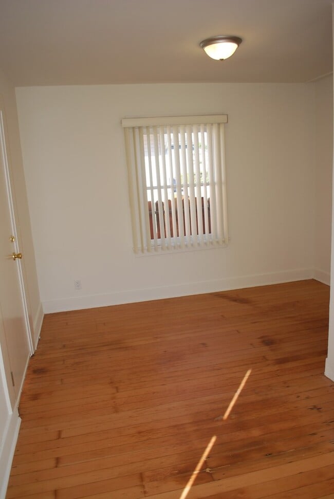 Building Photo - 793 Unit 405