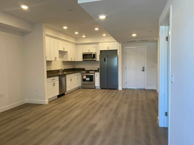 Photo - 16030 Sherman Way Unit A-1BDa