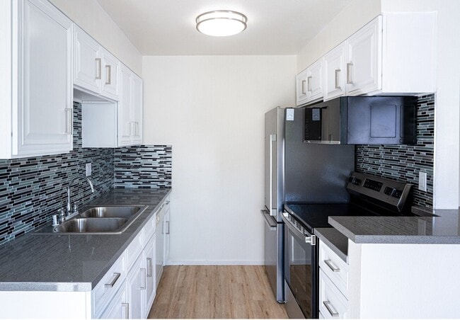 Photo - Harmony Court Apartments