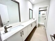 Photo - Santa Monica - Luxury Townhome w/ Loft!  (...