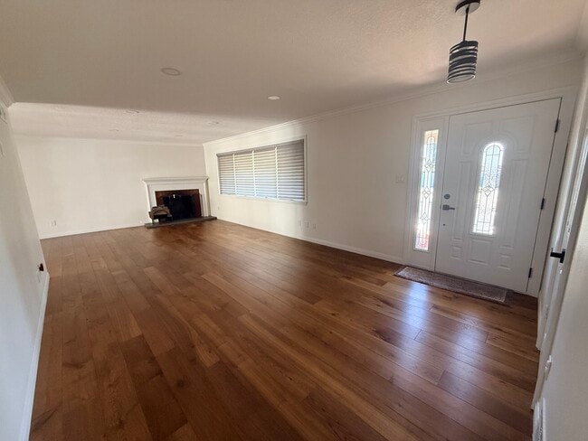 Photo - 11130 Canby Ave