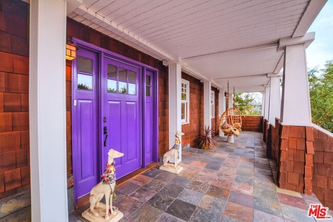 Photo - 2172 Argyle Ave