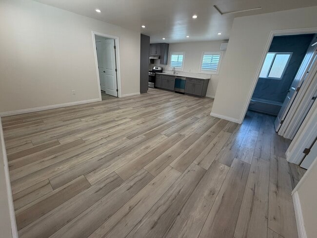 Common area - 2540 E Dunes St Unit B