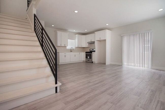 Photo - 1740-1742 Rose Ave. Unit 1740 B