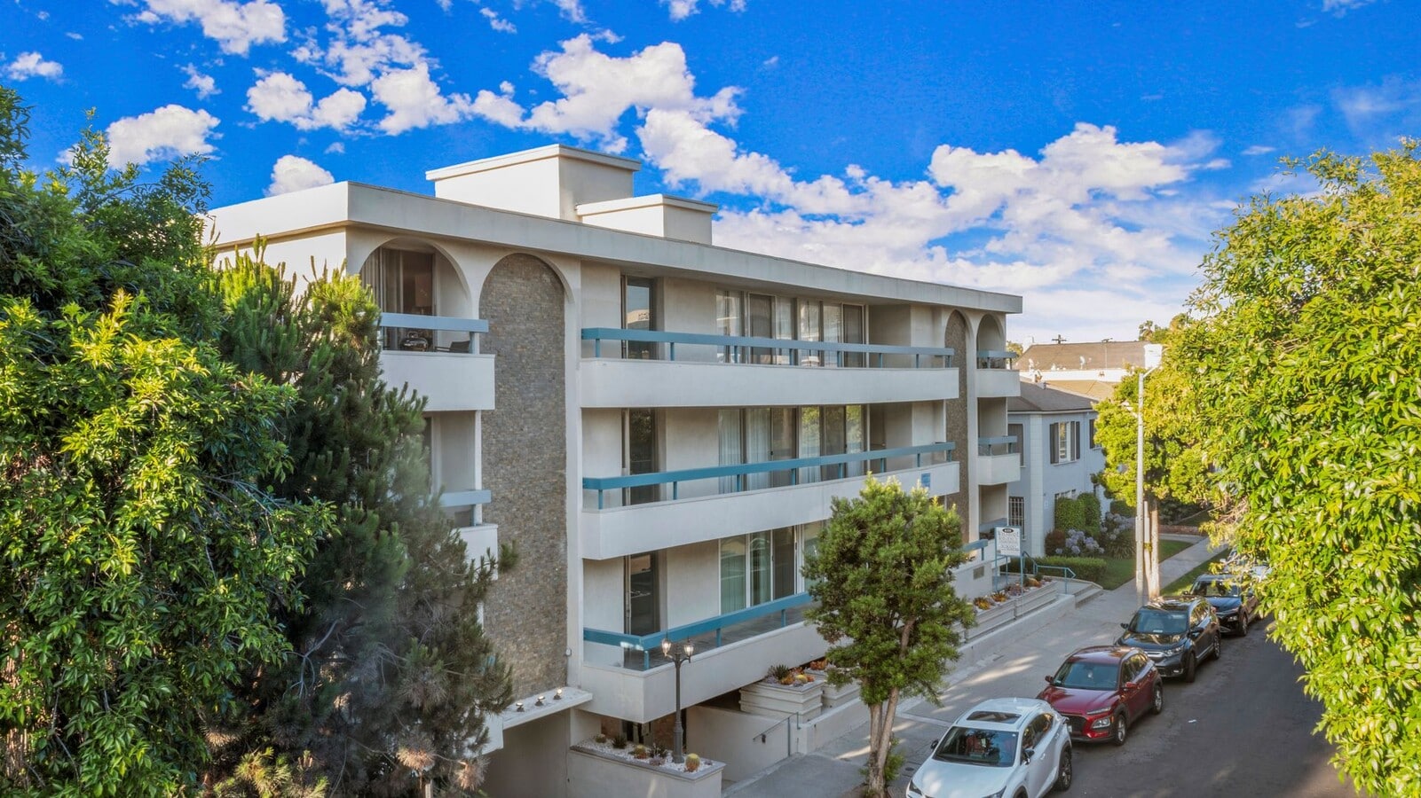 Wilshire Regency Apts. - Wilshire Regency Apts.