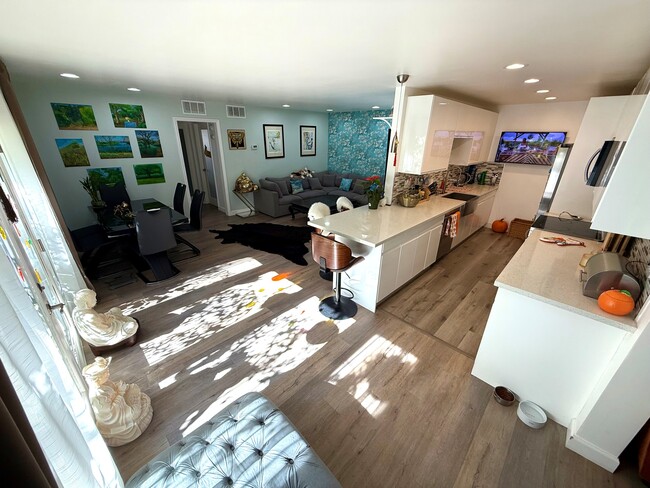 Living Room - 843 4th St Unit #207