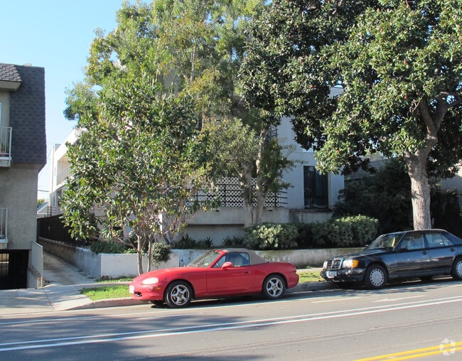 Building Photo - 1418 14th St, Santa Monica, CA 90404