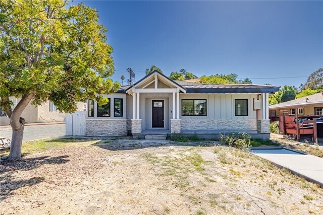 Building Photo - 2051 McPherson Ave Rental