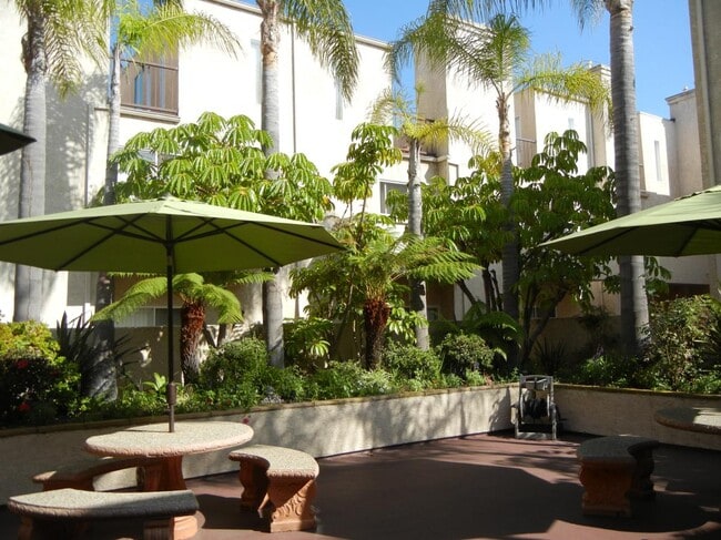 Building Photo - Gateway Court