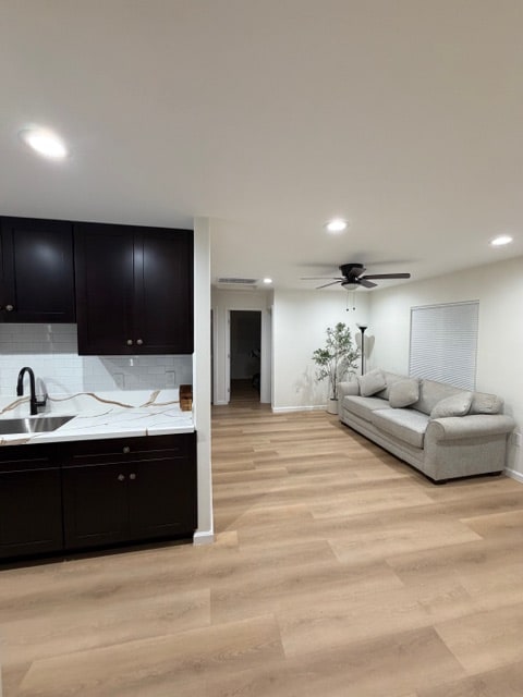 Building Photo - 823 E Cypress St