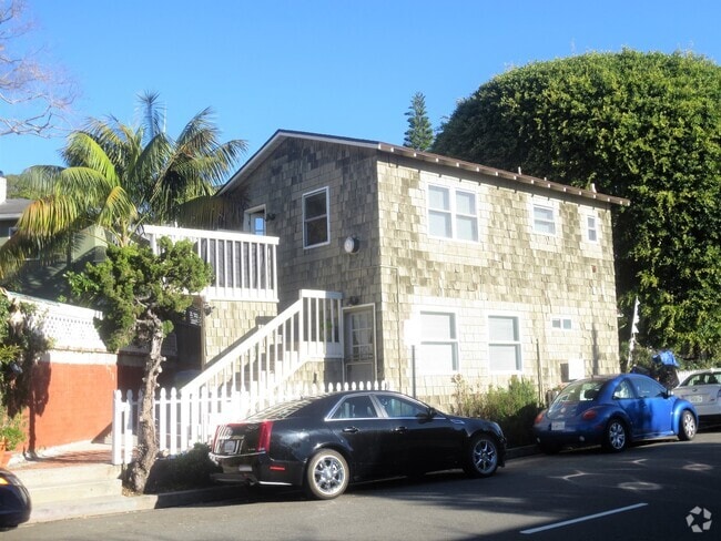 Building Photo - 254 Cypress Dr Unit A Rental