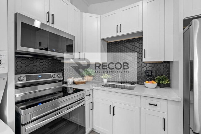 Photo - 1638 Elm Ave Unit 2