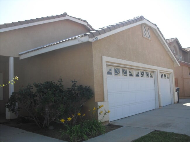 Photo - 4209 Grandview Dr