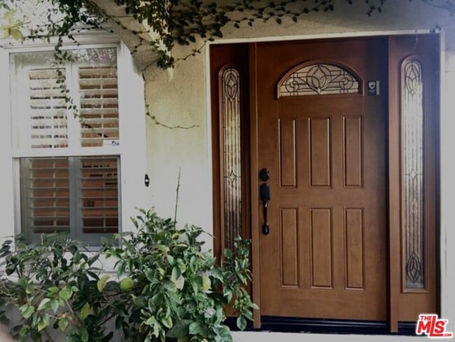 Photo - 125 N Palm Dr