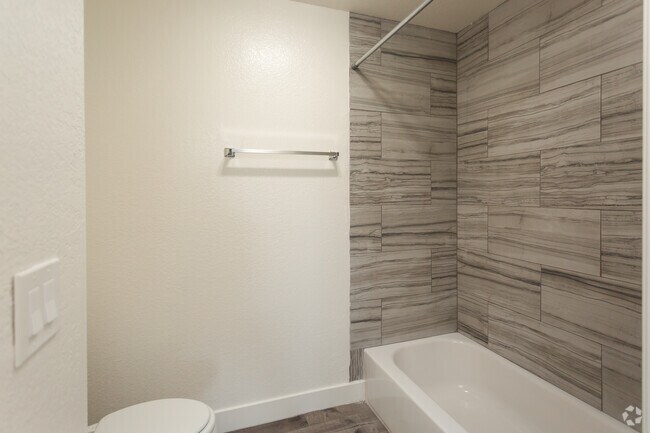 Photo - Marathon Apartments