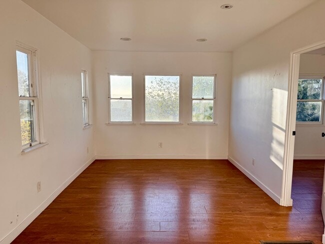 Photo - 1343 Quintero St