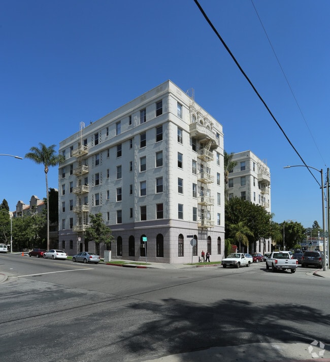 3333 W. 4th St. - 3333 W. 4th St. Apartments