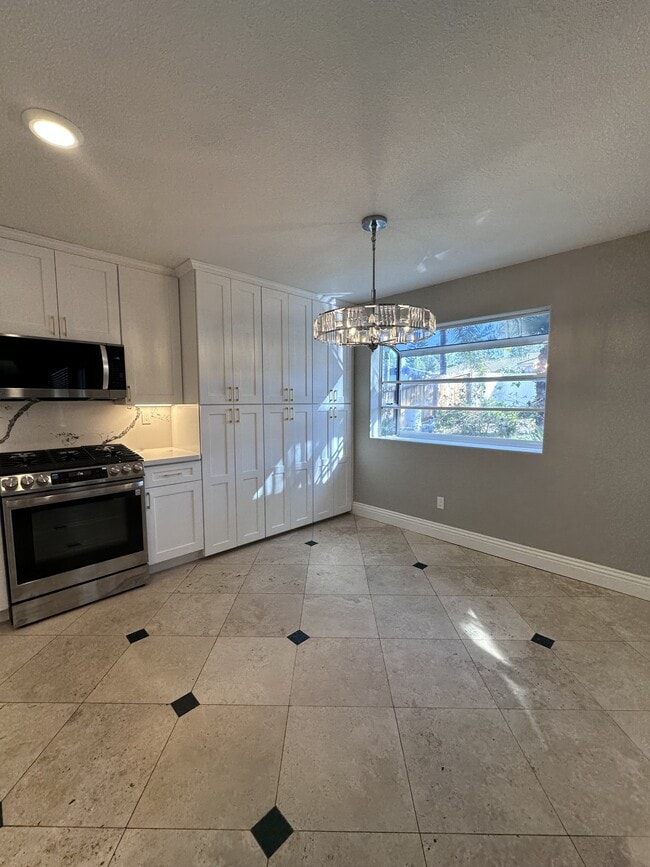 Photo - 2123 Deland Ct