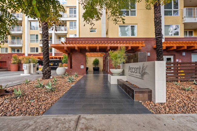 Building Photo - 21301 Erwin St Unit 206