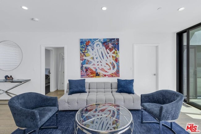 Photo - 2044 Benedict Canyon Drive