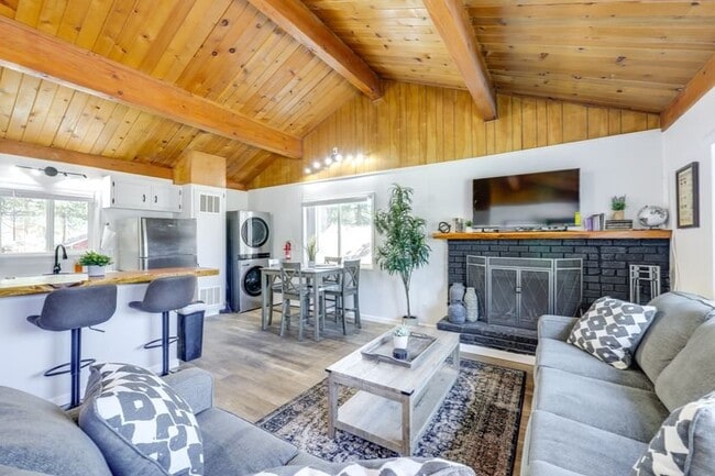 Photo - 440 W Mojave Blvd Unit 2