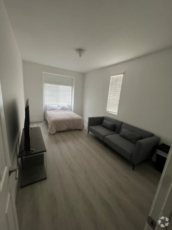 Building Photo - 27865 Via Sonata Rental