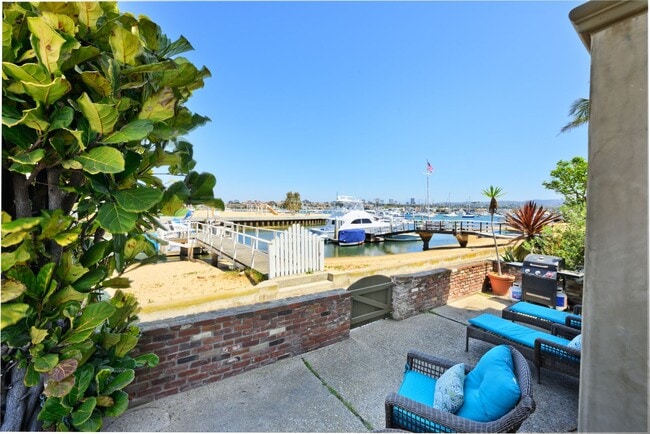 Photo - 111 Edgewater Pl Unit 111 E Edgewater Ave B