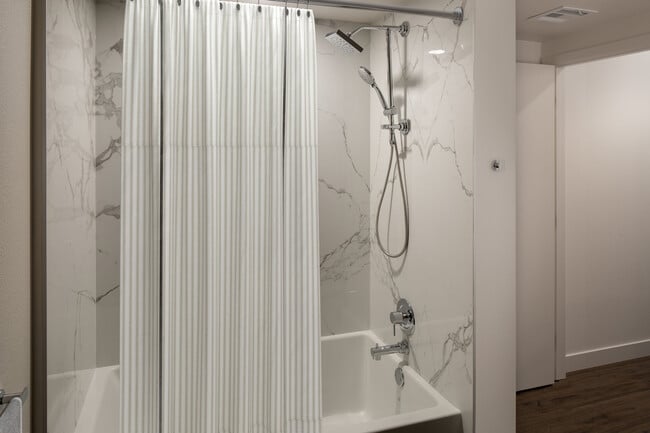 Upgrade Package Bath with marble surround - AVA Arts District