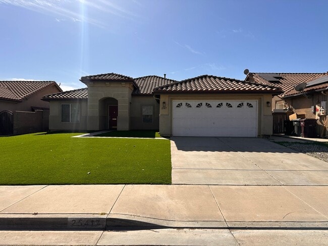 Building Photo - Beautiful 3-Bedroom, 2-Bathroom Home in Desirable Menifee Neighborhood