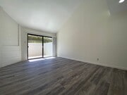 Photo - *Spacious updated townhouse in Monterey pa...