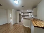 Photo - 7323 Luxor St