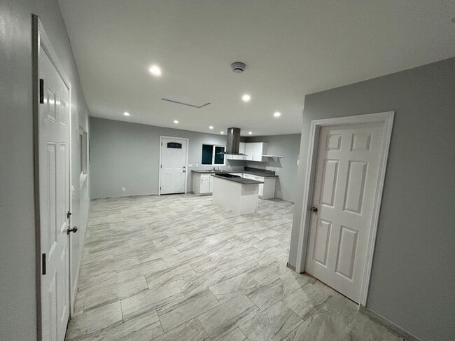 Photo - 9725 Birchdale Ave