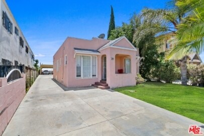 Photo - 320 W 89th St