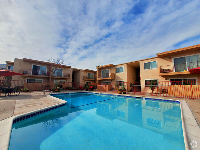Building Photo - Shady Terrace Rental