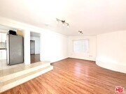 Photo - 364 N San Vicente Blvd Unit B