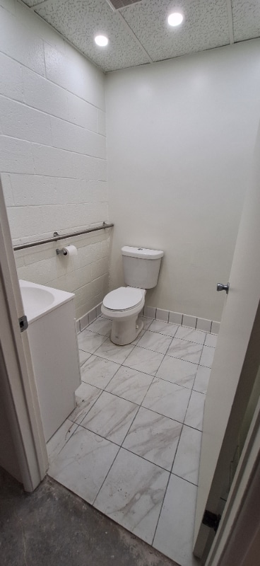 Photo - 7616 Reseda Blvd