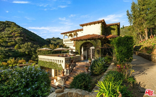 Building Photo - 503 Vera Canyon Dr