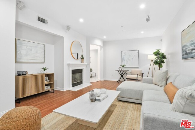 Photo - 5625 Crescent Park W Unit 105