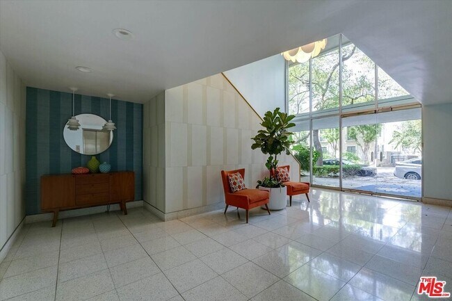 Photo - 1200 Flores St Unit 207