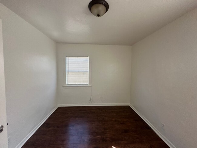 Photo - 8114 S Hoover St Unit 8116