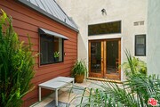 Photo - 726 Nowita Pl