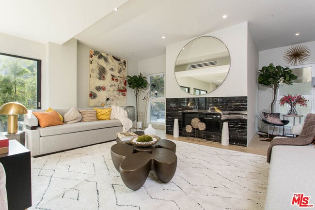 Photo - 1621 Malcolm Ave