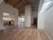 Photo - 24621 Overlake