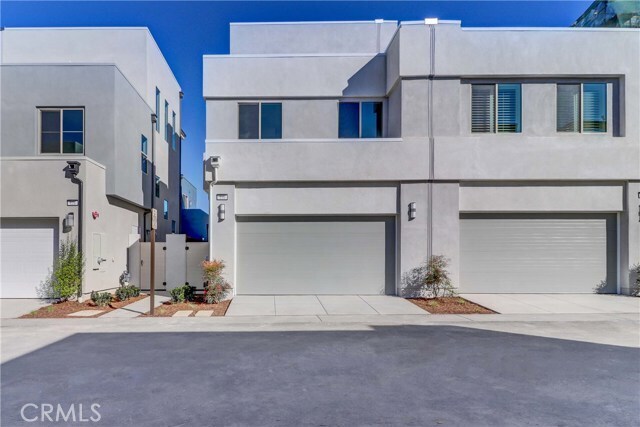 Photo - 130 Spectacle