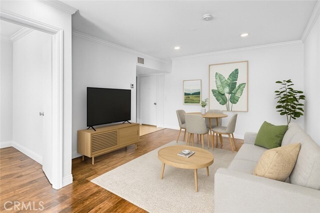 Building Photo - 355 S Madison Ave