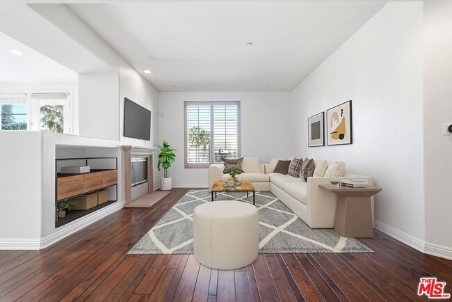 Photo - 5831 Seawalk Dr Unit 216